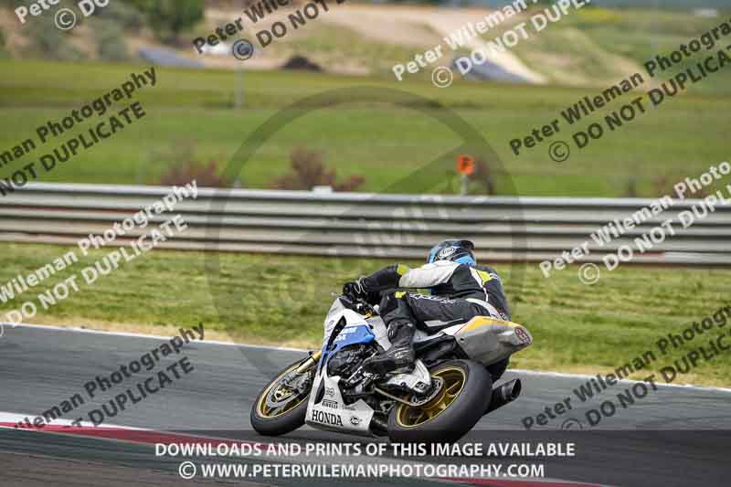 cadwell no limits trackday;cadwell park;cadwell park photographs;cadwell trackday photographs;enduro digital images;event digital images;eventdigitalimages;navarra;no limits trackdays;peter wileman photography;racing digital images;trackday digital images;trackday photos
